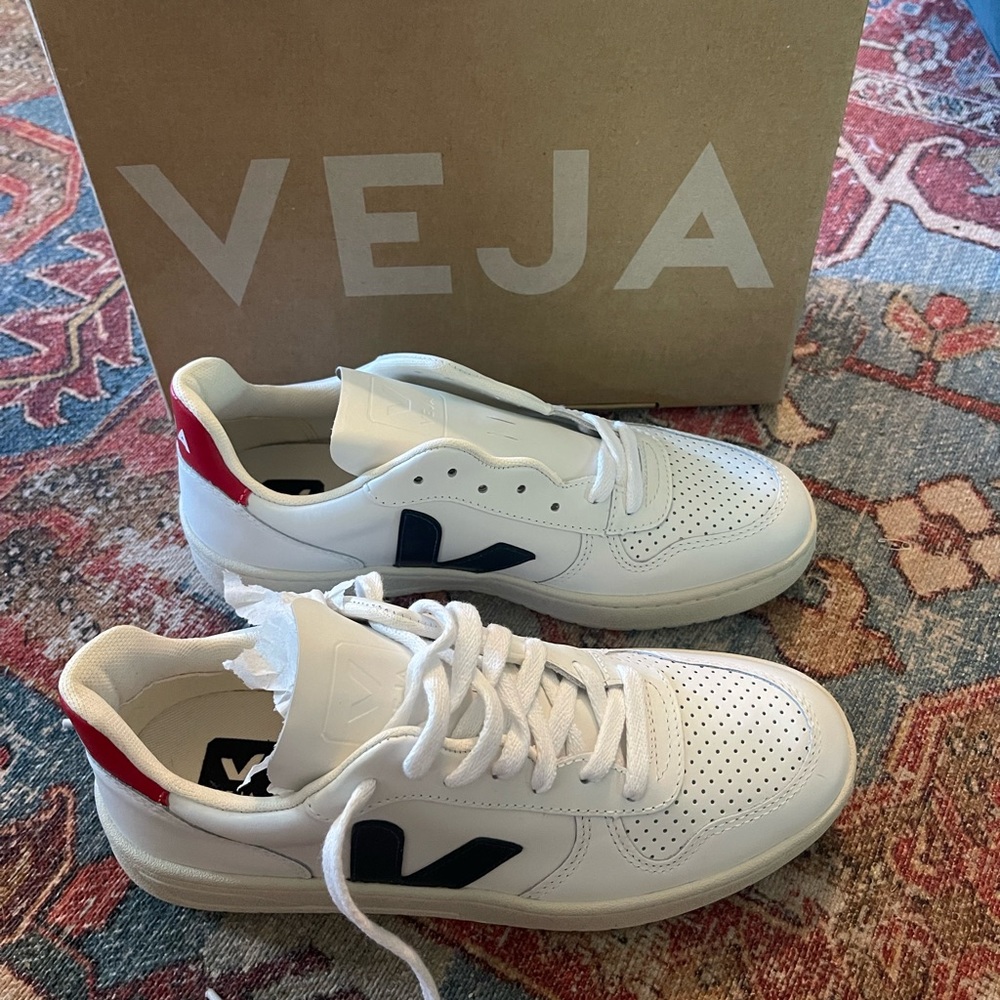 Vejas - Red and Blue - Women’s sz 8